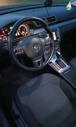 Volkswagen Passat cena 36900 przebieg: 271000, rok produkcji 2014 z Gdańsk małe 16